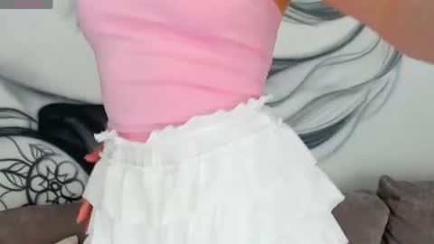 Snapshot of n0_nude chatting on May 20, 2026, 4:51 am Eva online show from May 20, 2026, 4:51 am