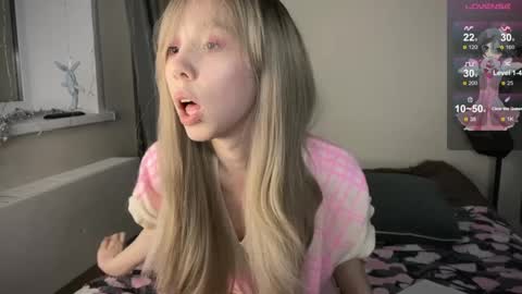 Vanessa and Julia  online show from February 25, 2025, 8:19 pm