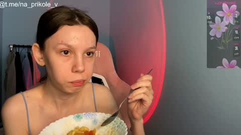 Vanessa and Julia  online show from September 12, 2025, 6:41 pm