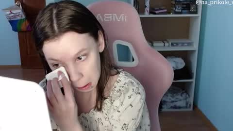 Vanessa and Julia  online show from March 30, 2026, 8:04 am