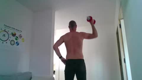 naaktlopertjebe online show from April 23, 2026, 8:13 am