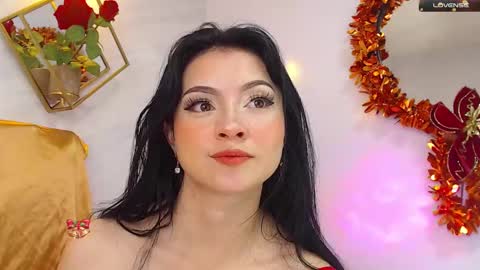 naamah_b online show from January 4, 2025, 1:21 pm