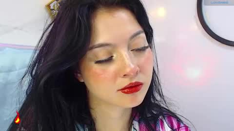 naamah_b online show from February 6, 2025, 4:58 pm