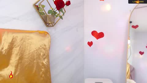 naamah_b online show from February 17, 2025, 4:37 pm