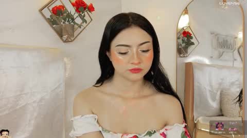 Snapshot of naamah_b chatting on March 25, 2026, 2:12 pm naamah_b online show from March 25, 2026, 2:12 pm