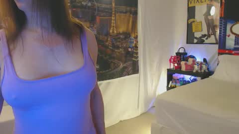 Nadia Vixen online show from February 11, 2025, 6:55 pm