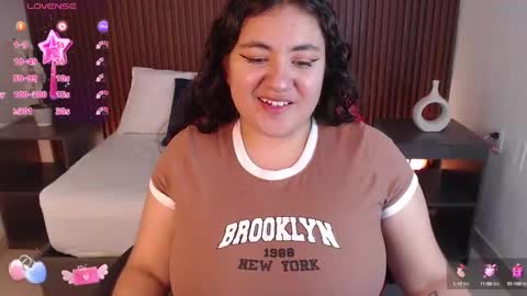 Nadine online show from December 2, 2024, 7:05 pm