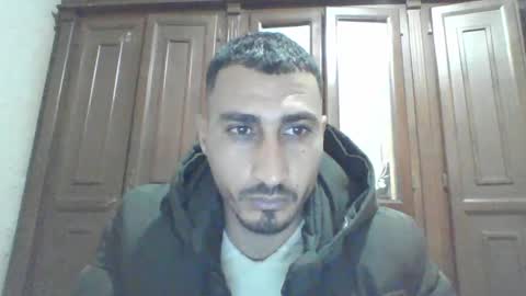 V online show from February 1, 2025, 5:37 pm