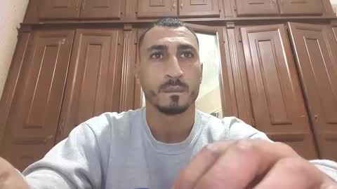 V online show from December 2, 2025, 2:45 pm