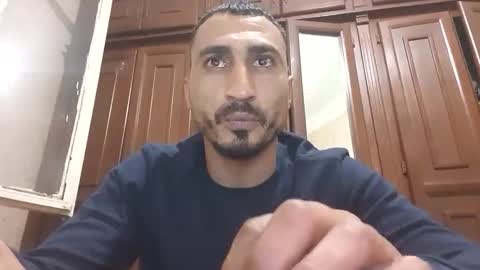 Snapshot of nadirff16 chatting on January 18, 2026, 4:00 pm V online show from January 18, 2026, 4:00 pm