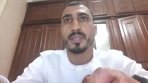 Snapshot of nadirff16 chatting on February 1, 2026, 4:16 pm V online show from February 1, 2026, 4:16 pm