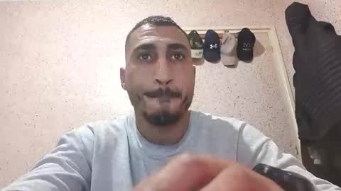 Snapshot of nadirff16 chatting on February 5, 2026, 4:55 pm V online show from February 5, 2026, 4:55 pm