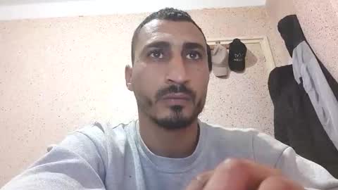 Snapshot of nadirff16 chatting on February 13, 2026, 3:41 pm V online show from February 13, 2026, 3:41 pm