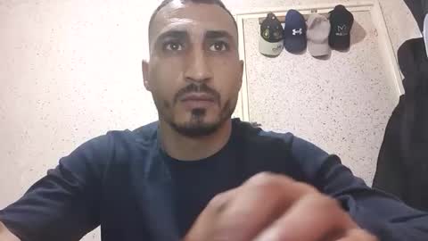 Snapshot of nadirff16 chatting on February 15, 2026, 6:04 pm V online show from February 15, 2026, 6:04 pm