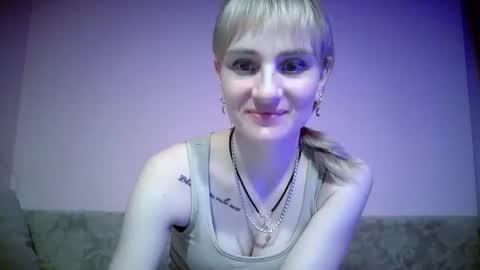 Nadjia online show from December 21, 2025, 4:41 am