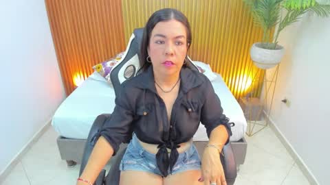 Snapshot of nahia_13 chatting on February 22, 2025, 11:46 am N A H I A online show from February 22, 2025, 11:46 am