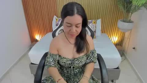 Snapshot of nahia_13 chatting on March 3, 2025, 3:09 pm N A H I A online show from March 3, 2025, 3:09 pm