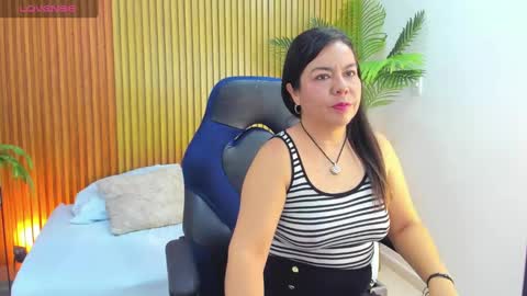 Snapshot of nahia_13 chatting on September 30, 2025, 12:32 pm N A H I A online show from September 30, 2025, 12:32 pm