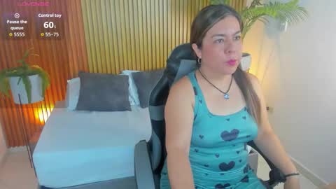 Snapshot of nahia_13 chatting on February 3, 2026, 12:10 pm N A H I A online show from February 3, 2026, 12:10 pm