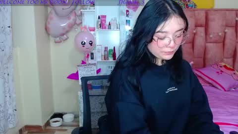 Snapshot of nahia__2 chatting on February 19, 2025, 2:44 pm nahia cute only online show from February 19, 2025, 2:44 pm