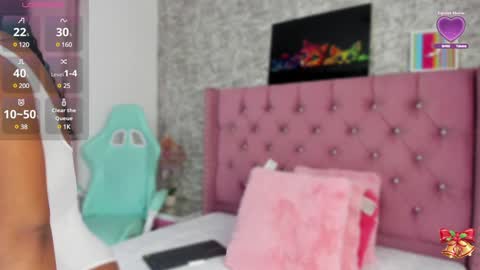 NahiaraReina  online show from December 29, 2024, 1:38 pm