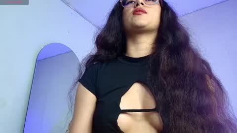 Snapshot of nahomi_blaze56eup chatting on April 6, 2026, 7:37 pm valeria online show from April 6, 2026, 7:37 pm