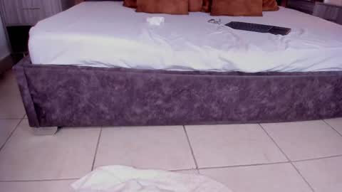  VICTORIA  online show from March 4, 2025, 10:49 pm