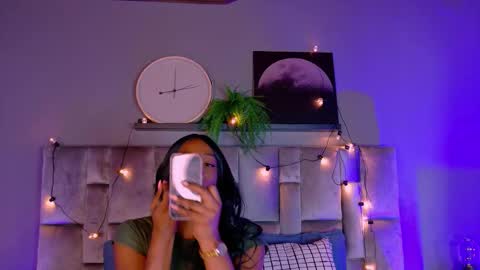  VICTORIA  online show from October 21, 2025, 7:36 pm