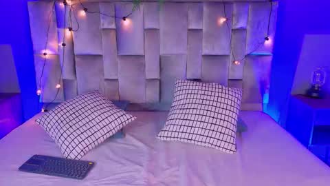  VICTORIA  online show from October 25, 2025, 7:30 pm