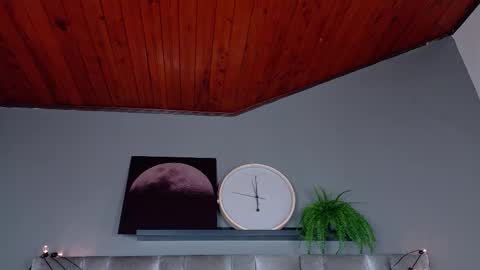  VICTORIA  online show from January 10, 2026, 7:48 pm