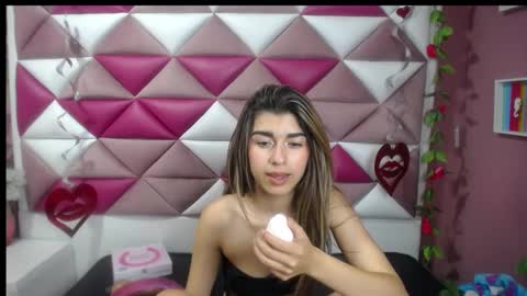 NahomiConnorr online show from January 10, 2025, 3:58 pm