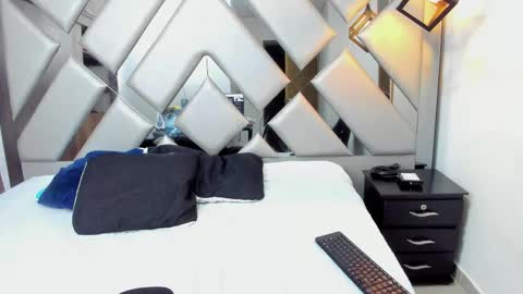 Nahomi  online show from February 26, 2026, 11:48 pm