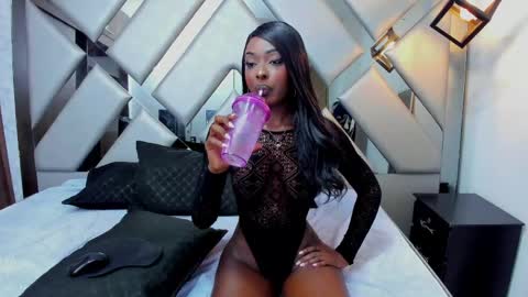 Snapshot of nahomii_hill chatting on April 30, 2026, 9:30 pm Nahomi online show from April 30, 2026, 9:30 pm