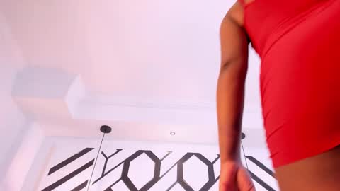 Nahomi online show from March 9, 2026, 1:59 pm