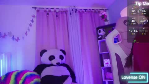 nahomy 2308 online show from May 4, 2026, 12:23 pm
