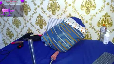 Snapshot of nahybig_boobs chatting on October 28, 2025, 9:06 pm Karatbby online show from October 28, 2025, 9:06 pm