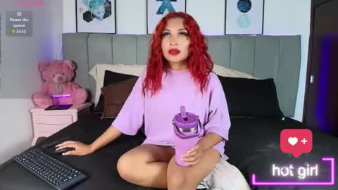 Naia online show from November 12, 2025, 7:57 pm