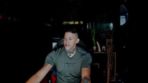 naider_1 online show from March 14, 2026, 5:02 am