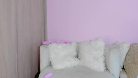 Snapshot of naileea chatting on February 6, 2025, 5:09 pm online show from February 6, 2025, 5:09 pm