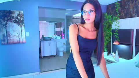 Snapshot of nailuj66 chatting on December 26, 2024, 4:14 pm Lia online show from December 26, 2024, 4:14 pm