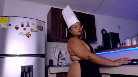 nairagold_ online show from March 24, 2026, 12:59 am