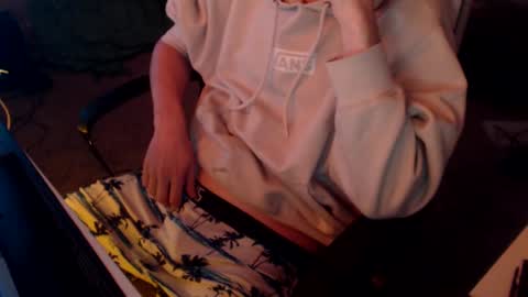 Snapshot of naj8 chatting on September 15, 2025, 3:39 am Drew online show from September 15, 2025, 3:39 am