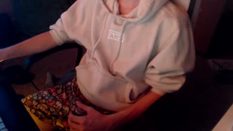 Snapshot of naj8 chatting on September 16, 2025, 4:46 am Drew online show from September 16, 2025, 4:46 am