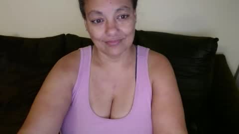 Snapshot of nala_thickk chatting on December 4, 2025, 9:56 pm Nala Thickk online show from December 4, 2025, 9:56 pm