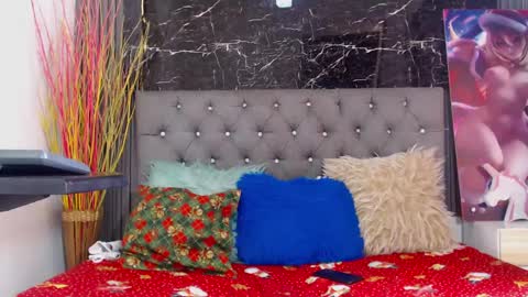 NALAROY online show from December 24, 2024, 5:23 pm