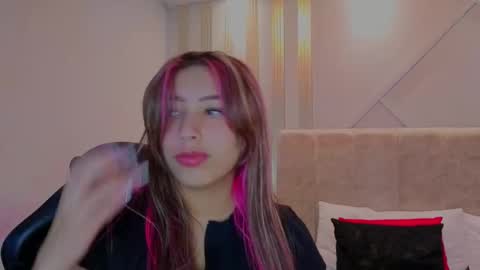 nami_sweet_ online show from October 13, 2025, 12:38 pm