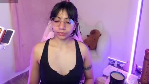 nami_usagi online show from September 21, 2025, 4:41 pm