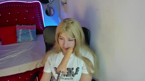 namiko_park online show from January 31, 2025, 6:36 pm