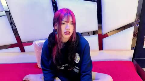 Snapshot of namimoon1 chatting on December 14, 2025, 12:43 pm online show from December 14, 2025, 12:43 pm