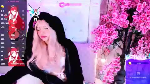     online show from February 5, 2026, 1:27 pm